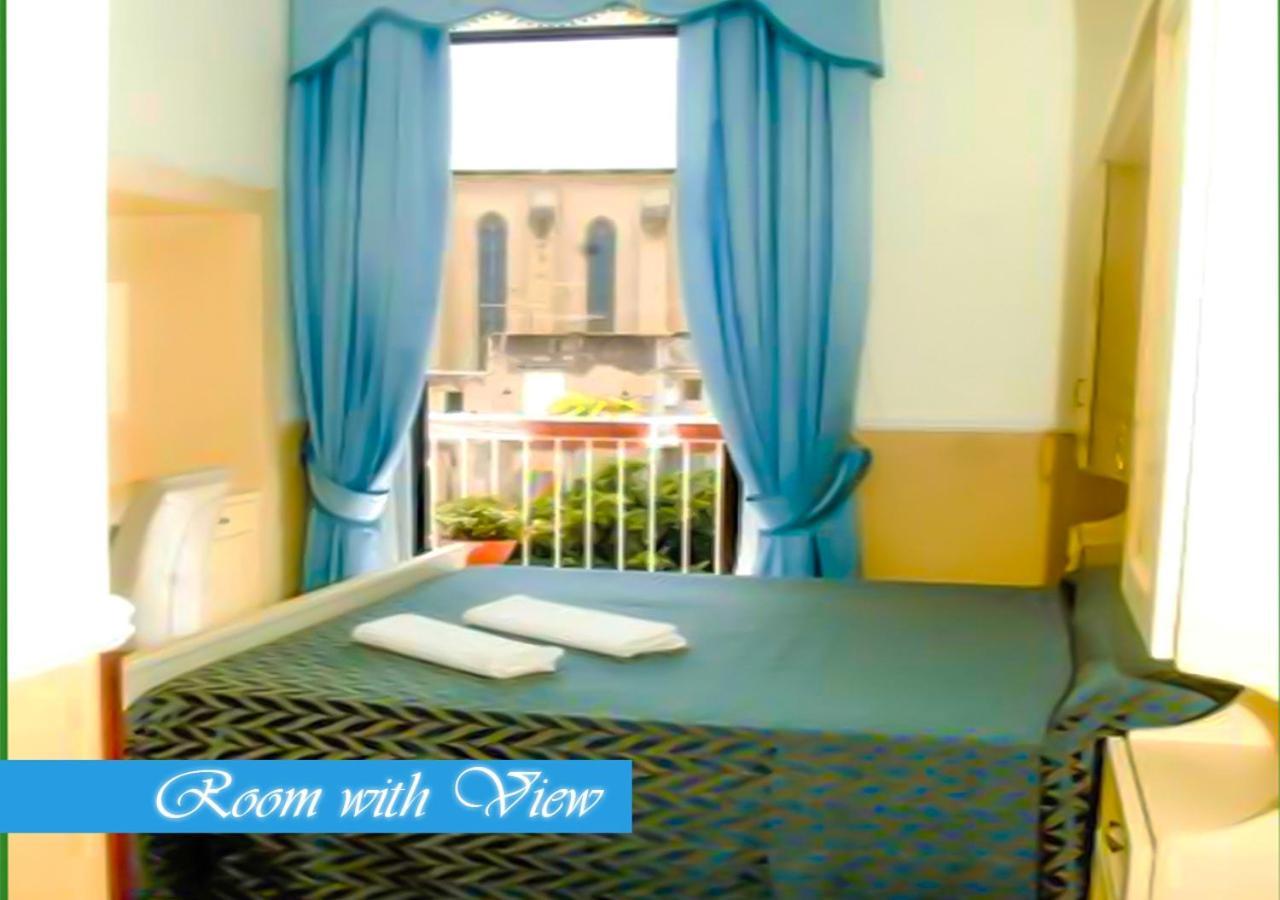 ナポリ ベッド＆ブレックファースト メデア Bed & Breakfast エクステリア 写真