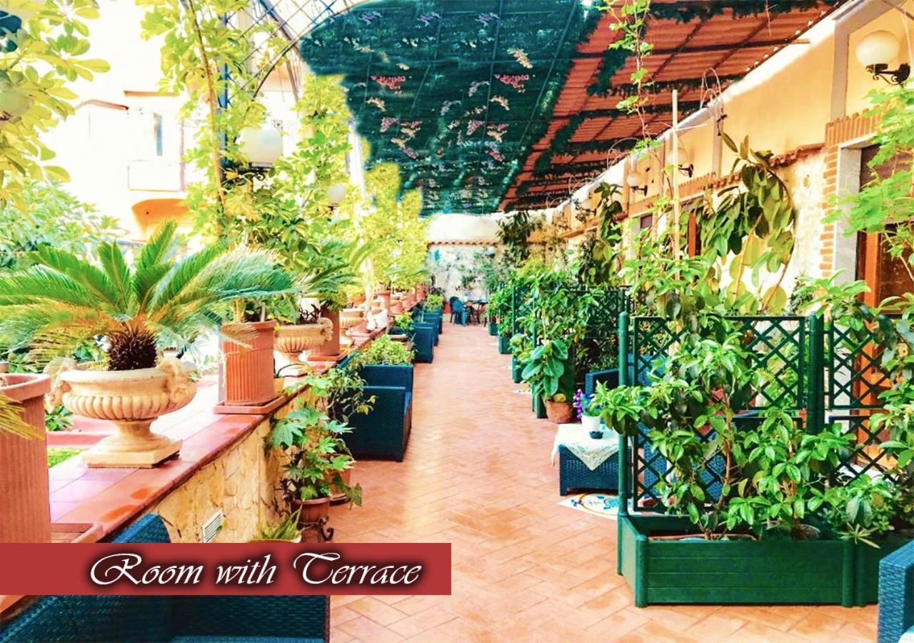 ナポリ ベッド＆ブレックファースト メデア Bed & Breakfast エクステリア 写真