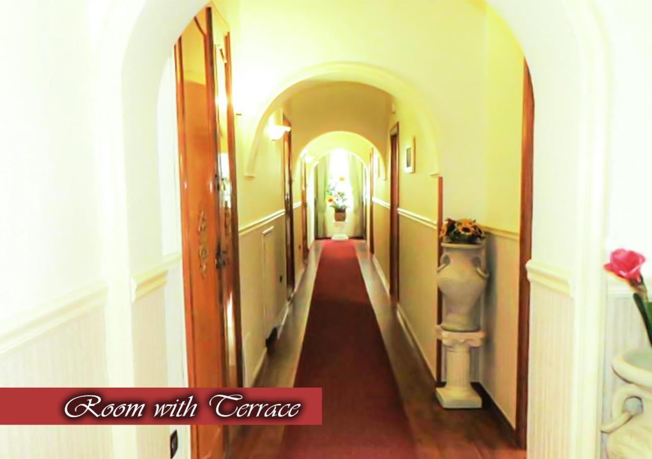 ナポリ ベッド＆ブレックファースト メデア Bed & Breakfast エクステリア 写真