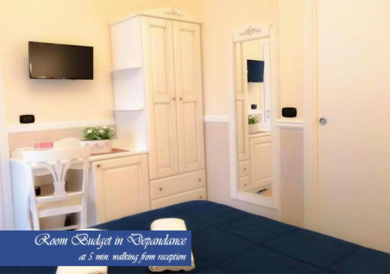 ナポリ ベッド＆ブレックファースト メデア Bed & Breakfast エクステリア 写真